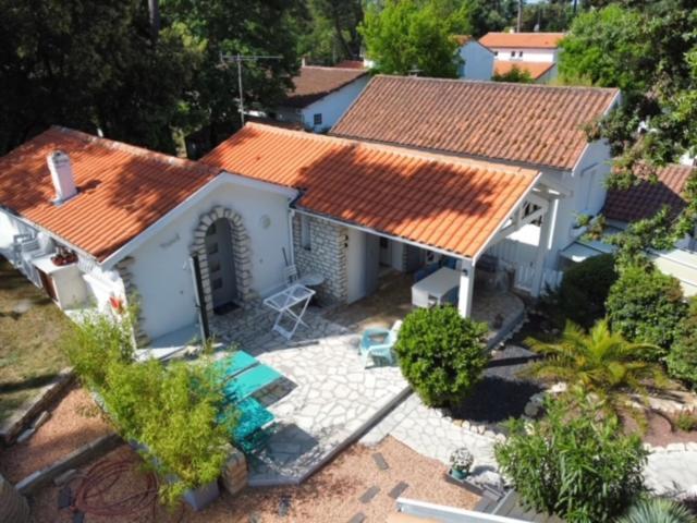Adorable Petite Maison A 400M De La Mer Villa Saint-Georges-de-Didonne Kültér fotó